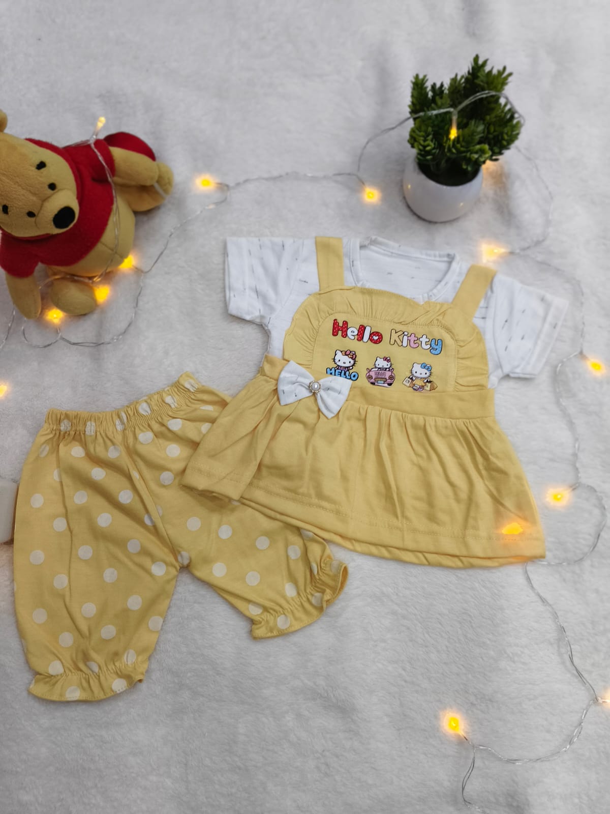 Cute Cotton Baby Dress – Soft & Breathable for Newborns (0-3 Months) Sleeveless Shirt with PJs